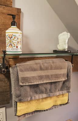 Anvil Room | Rustic Stay at Columbine Lodge