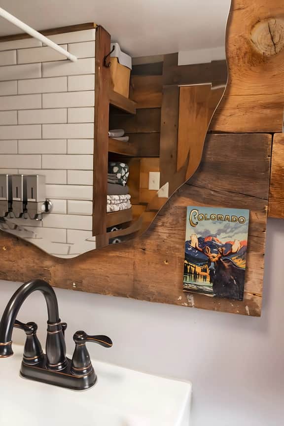 Moose Room | Rustic Colorado Lodge Escape